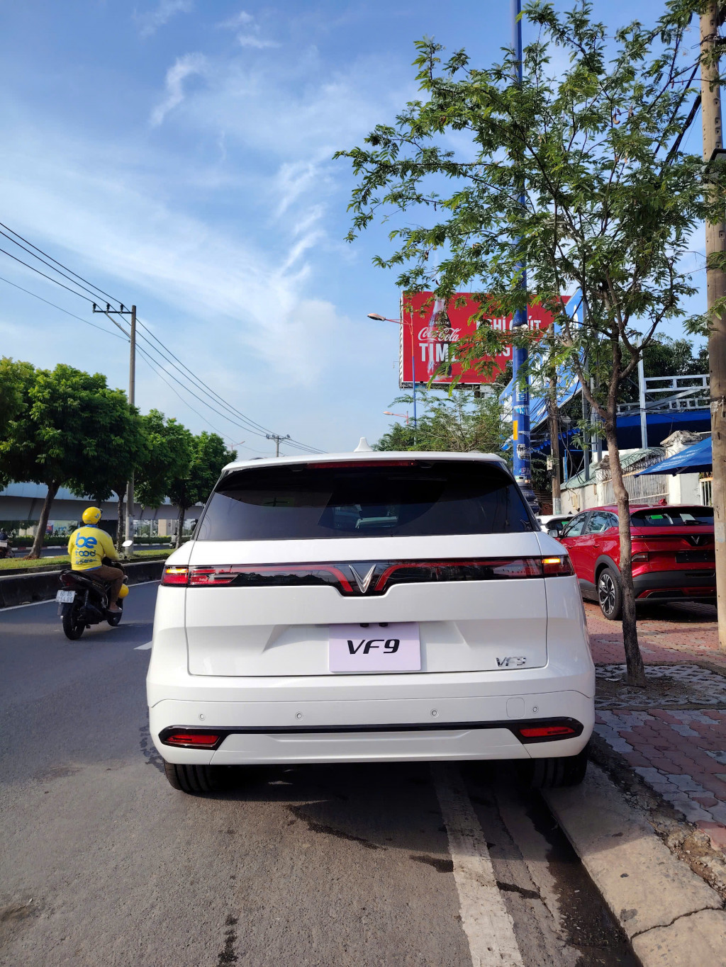 thủ tục cho thuê xe tự lái