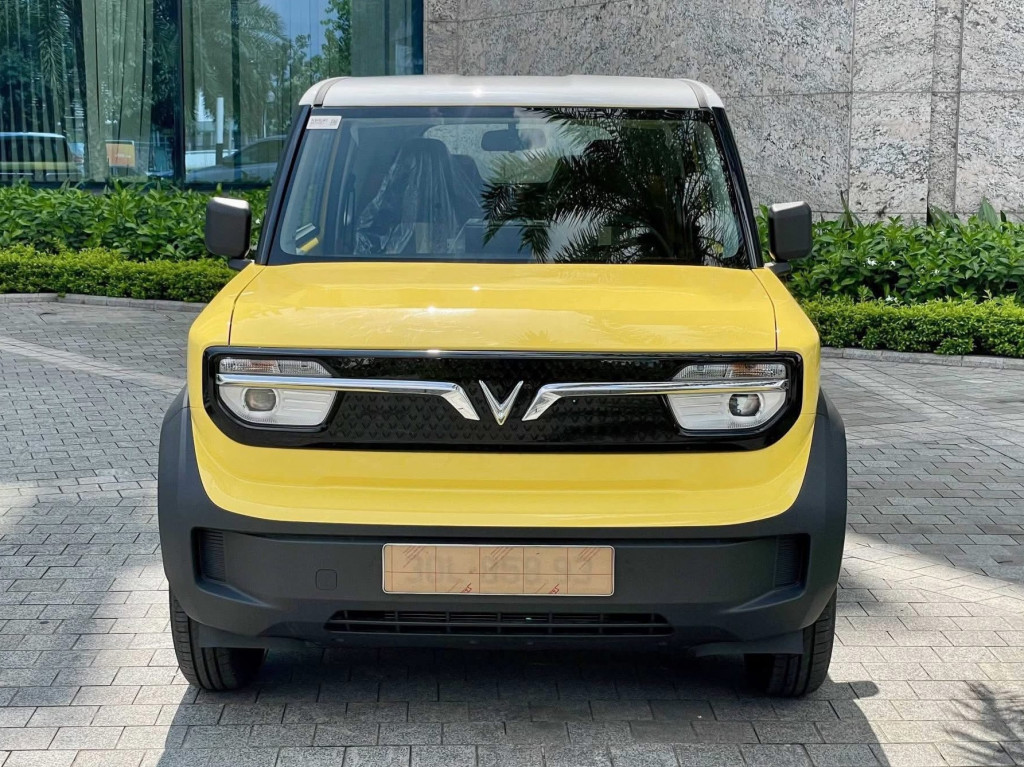 phí sạc pin ai trả khi thuê xe tự lái