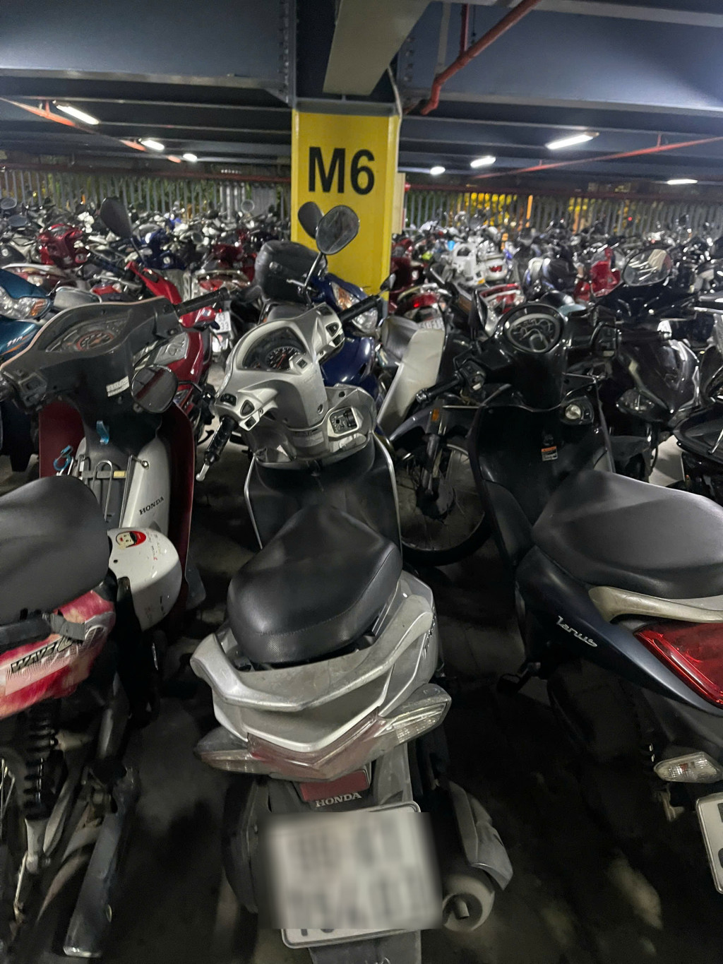 gửi xe máy sân bay Tân Sơn Nhất TPHCM