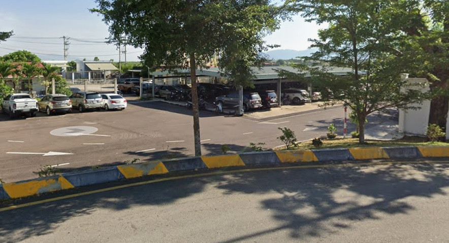 bãi gửi xe máy sân bay Phù Cát