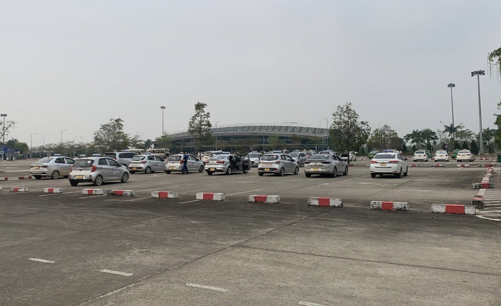 bãi đậu xe oto sân bay Thọ Xuân