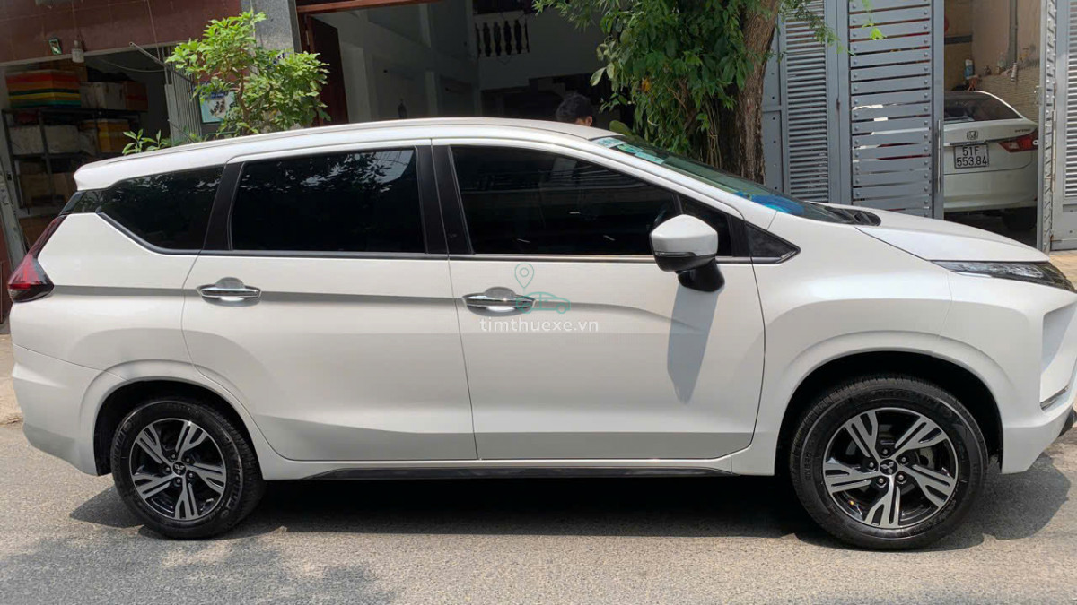 xe du lịch Xpander TPHCM