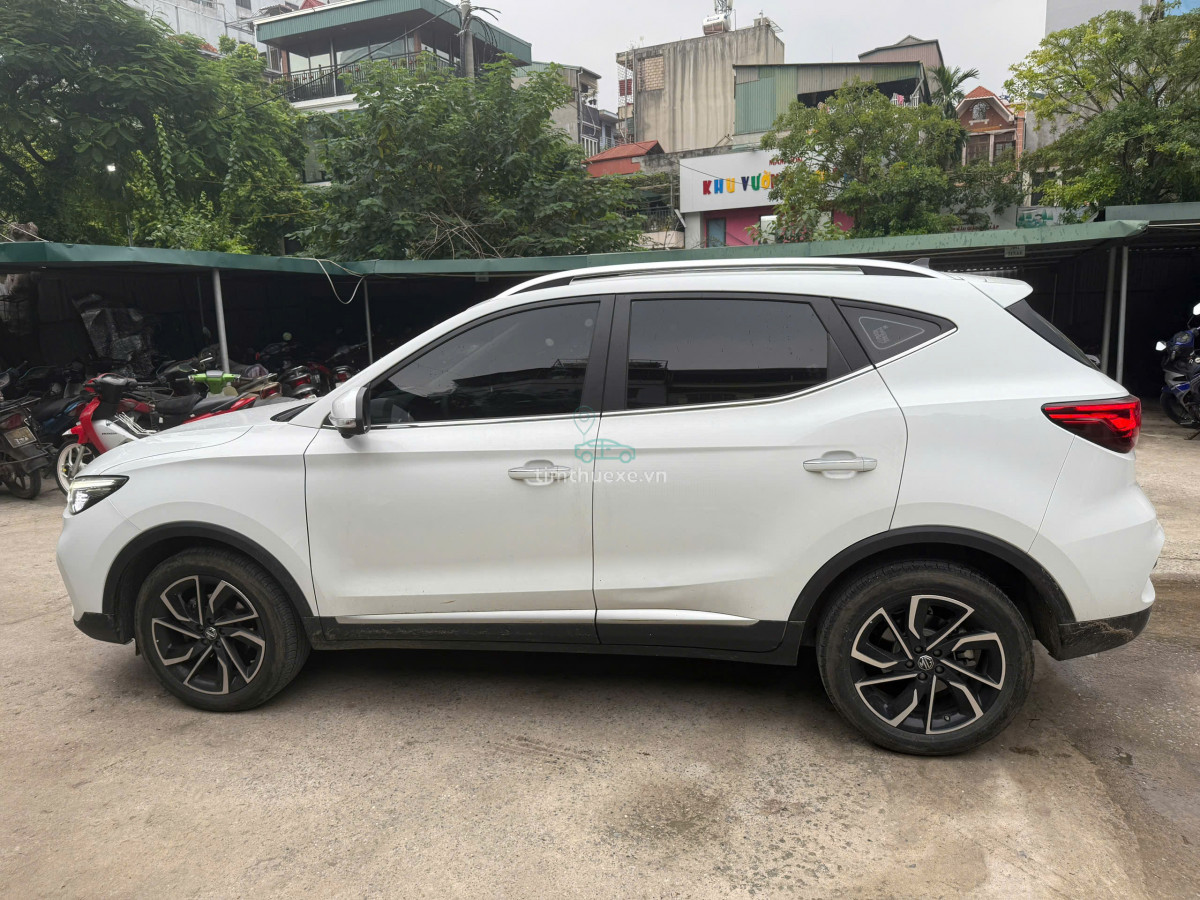 ôtô tự lái MG ZS