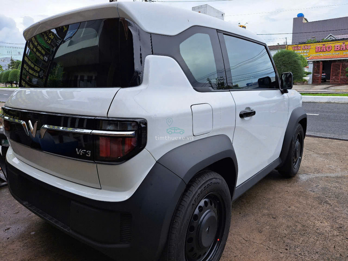 xe oto tự lái VinFast VF3