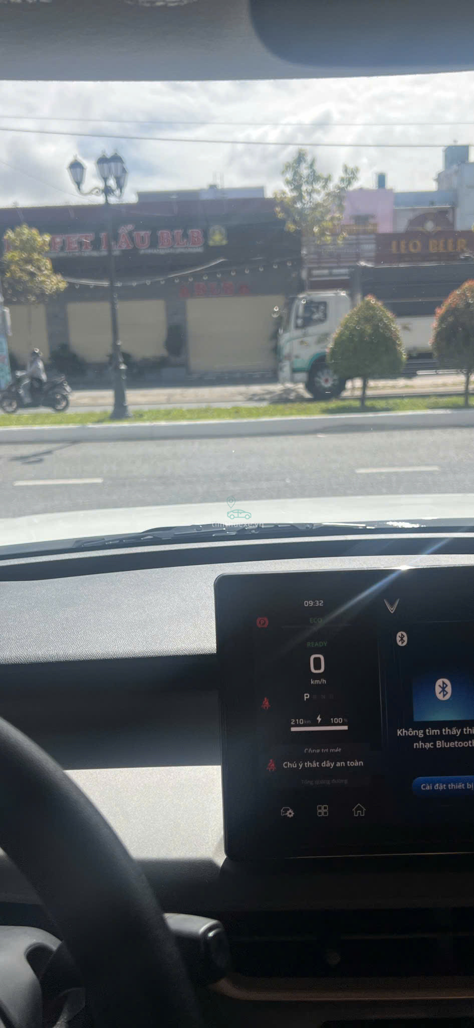 ôtô tự lái VinFast VF3 đường Gành Dầu Kiên Giang giá hợp lý