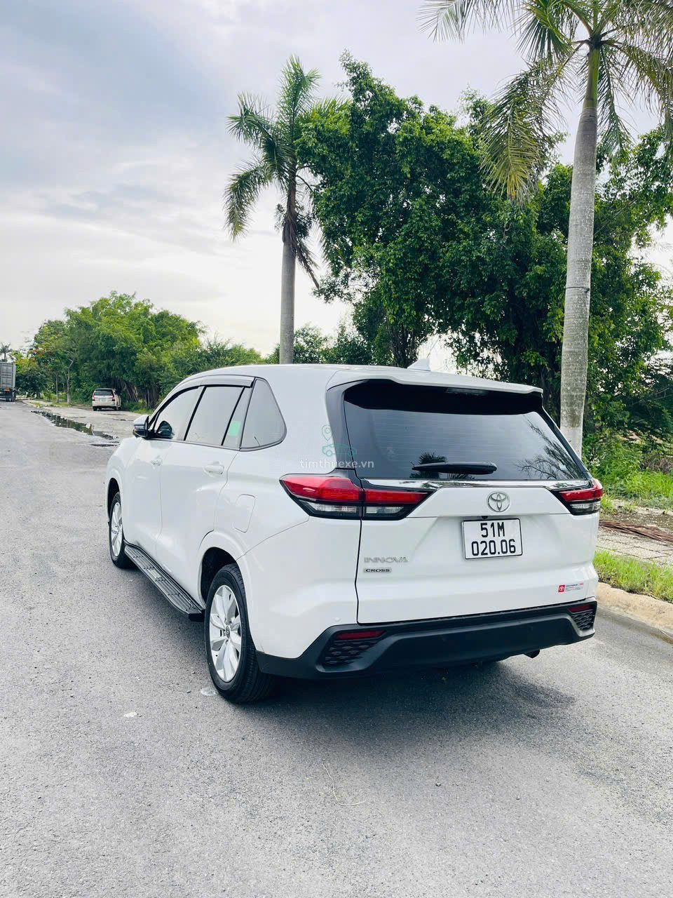 Toyota Innova TPHCM giá rẻ